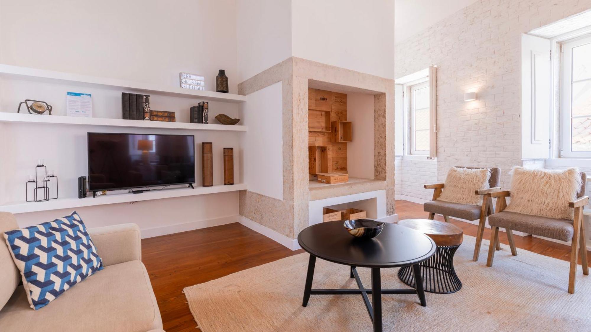 Charming 3Bdr Duplex In City Center By Lovelystay Lisbon Exterior photo